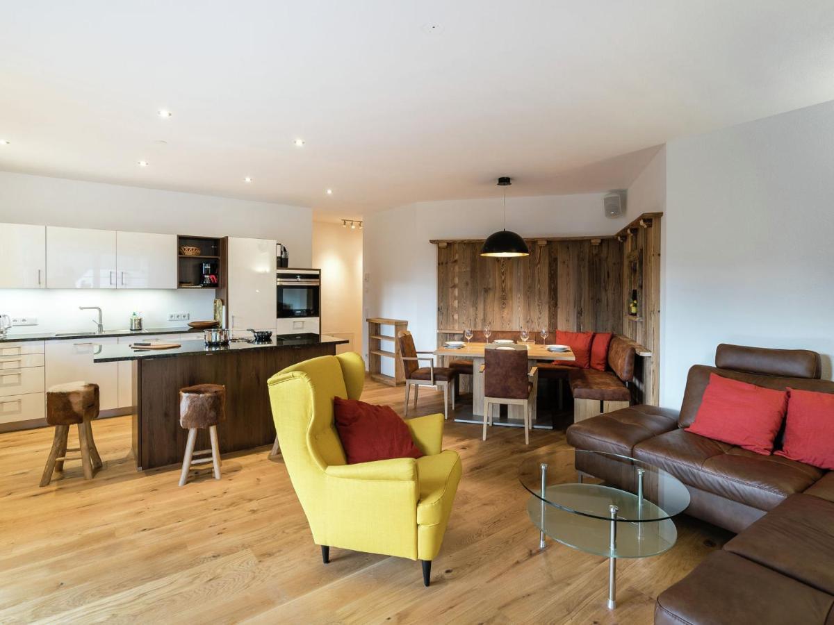 Luxury Apartment In Salzburg With Terrace アルペンドルフ エクステリア 写真